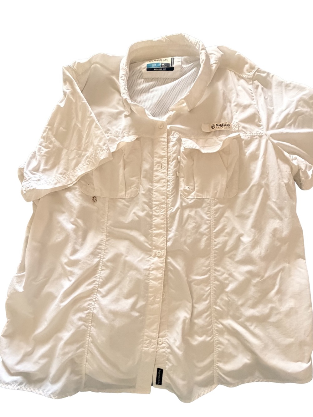 Magellan Outdoors White Relaxed Fit Fishing Shirt with Mesh Venting